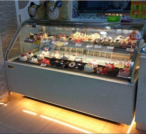 四,产品试用范围: 蛋糕展示冷柜适用于:超市,商场,便利店,酒店,学校